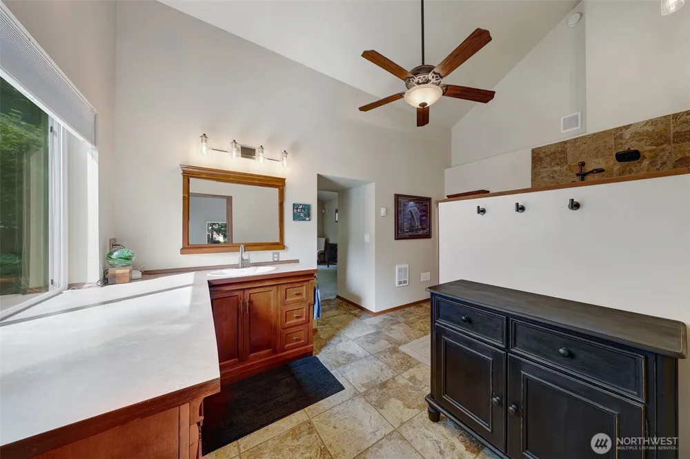 292 NE Lake Drive Tahuya, WA 98588