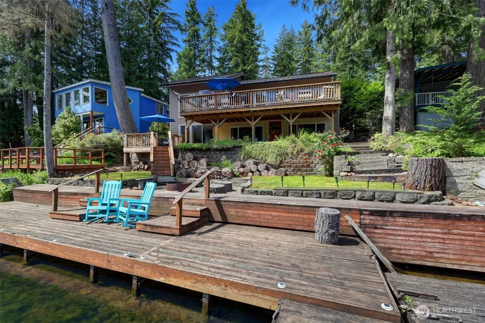 292 NE Lake Drive Tahuya, WA 98588