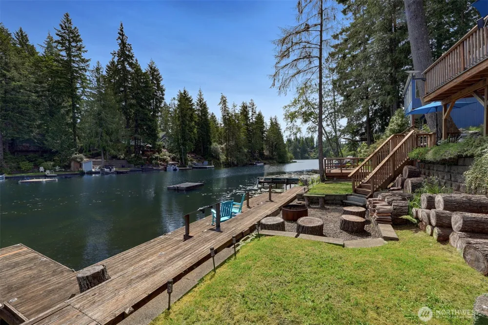 292 NE Lake Drive Tahuya, WA 98588