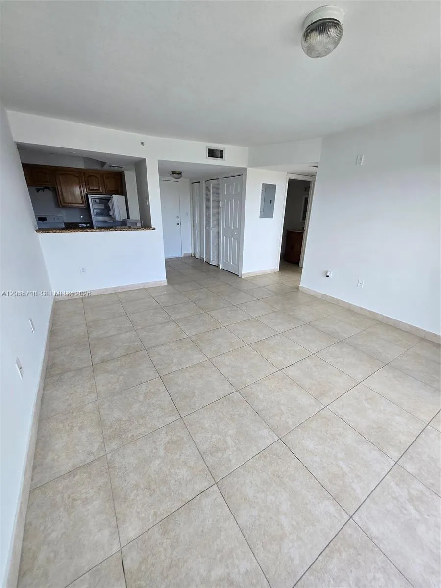 2647 NW 25th Ave #511 Miami, FL 33142