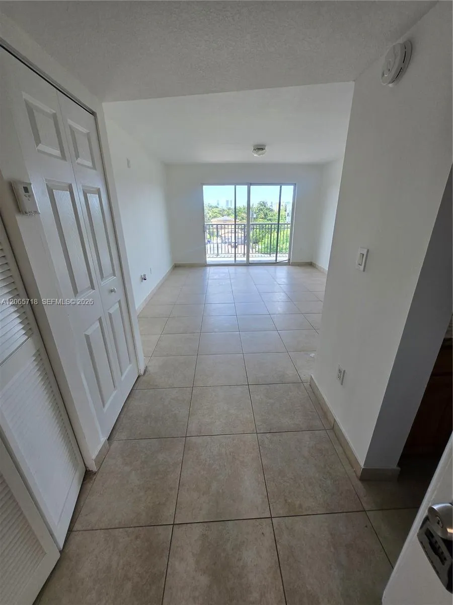 2647 NW 25th Ave #511 Miami, FL 33142