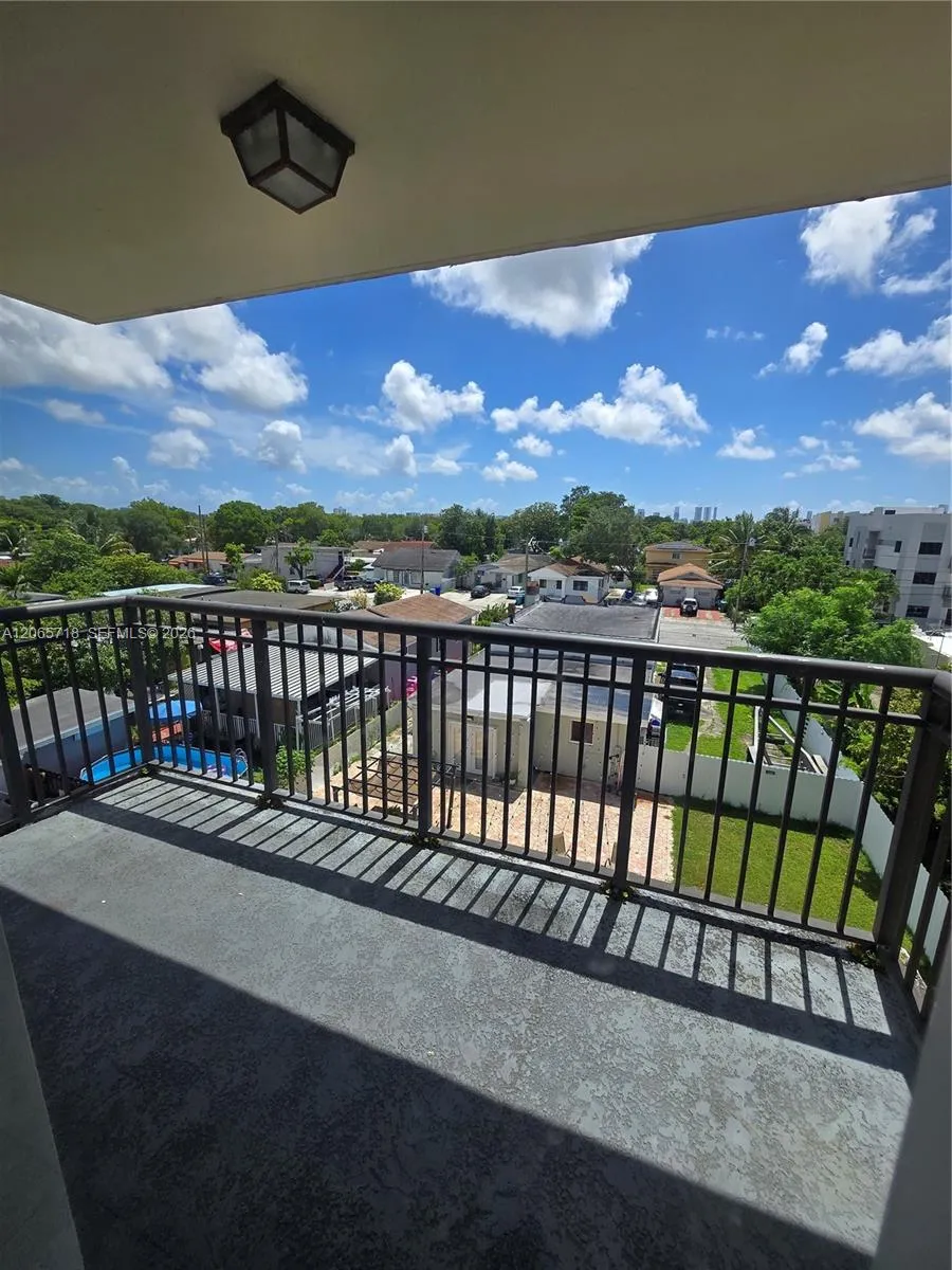 2647 NW 25th Ave #511 Miami, FL 33142