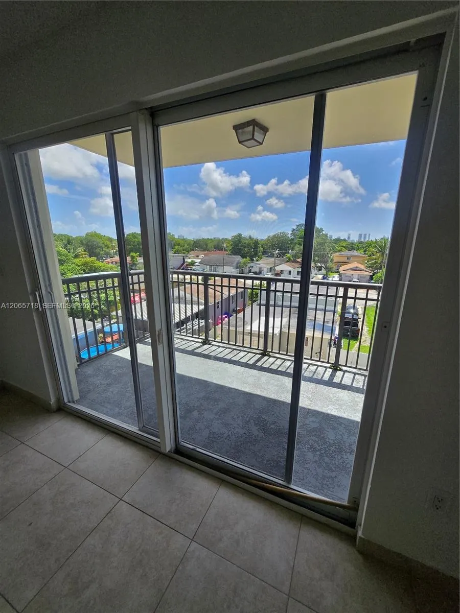 2647 NW 25th Ave #511 Miami, FL 33142