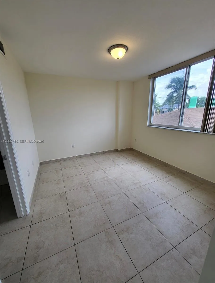 2647 NW 25th Ave #511 Miami, FL 33142
