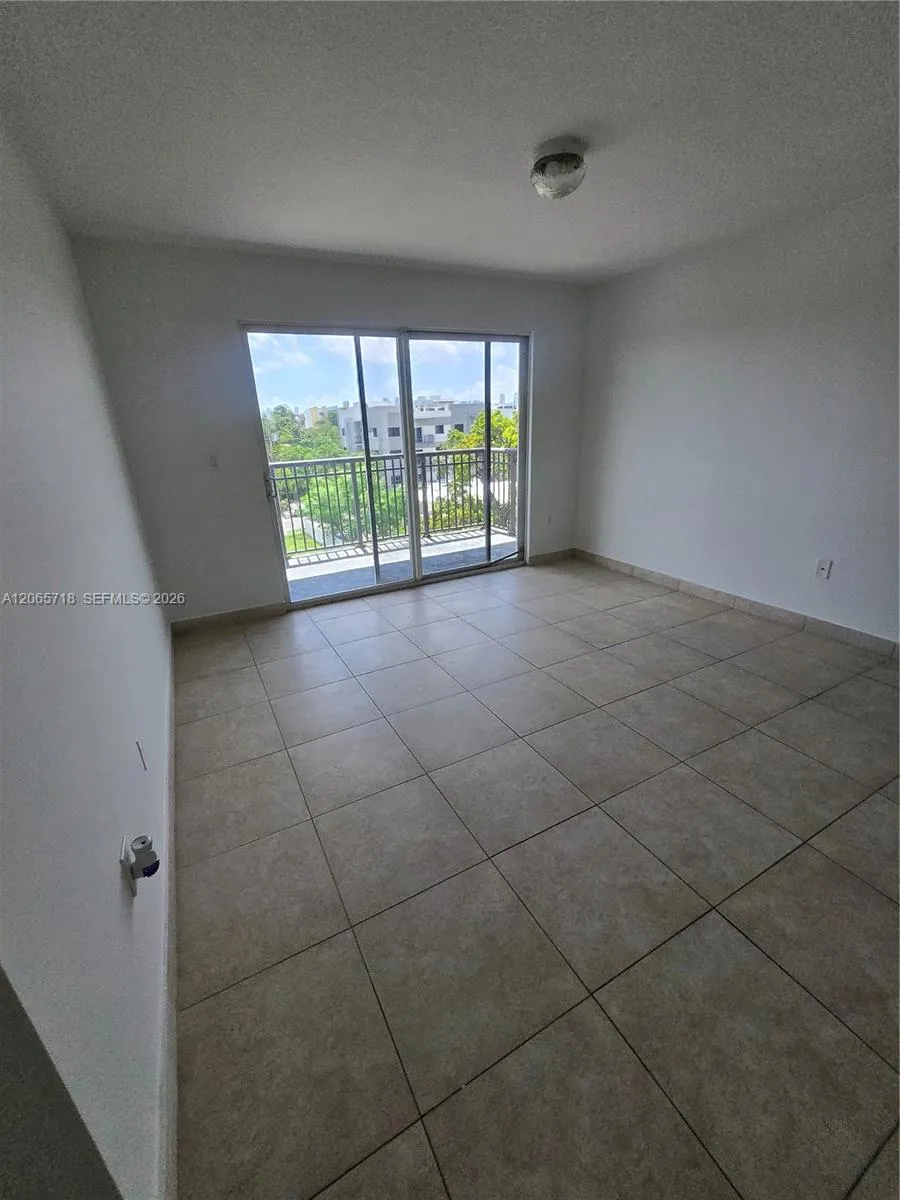 2647 NW 25th Ave #511 Miami, FL 33142