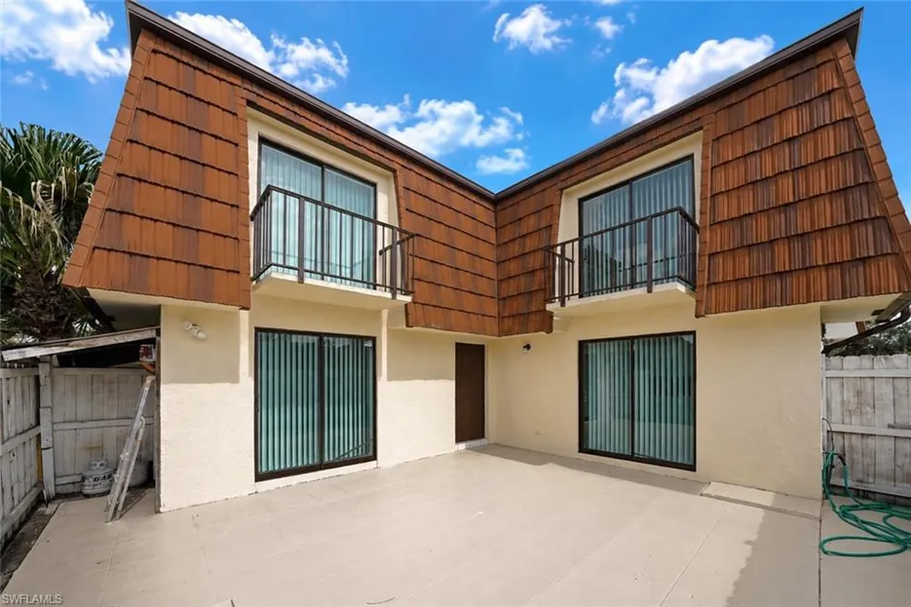 2173 white pine Circle #C Green Acres, FL 33415