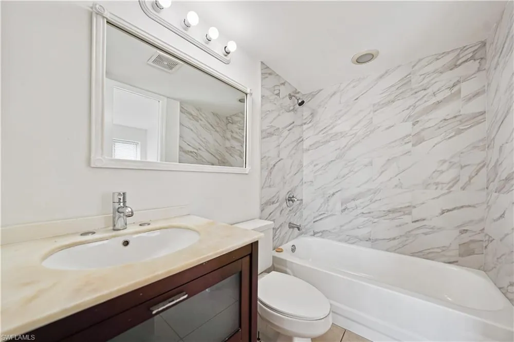 2173 white pine Circle #C Green Acres, FL 33415