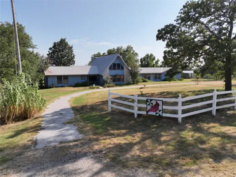 653 Max Road