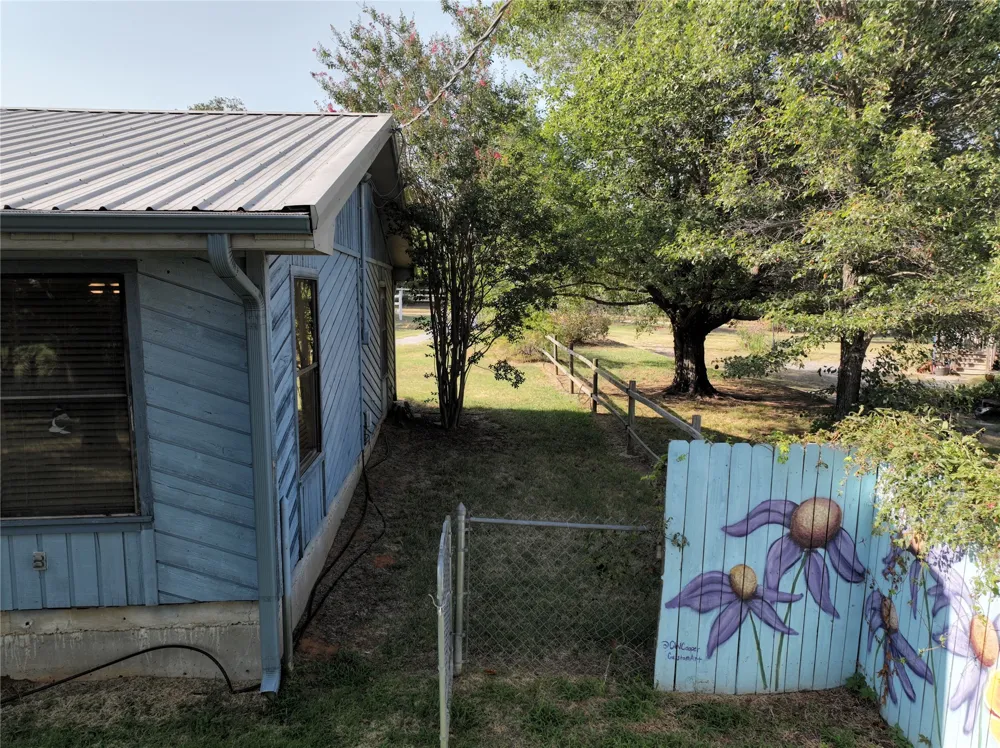 653 Max Road Mead, OK 73449