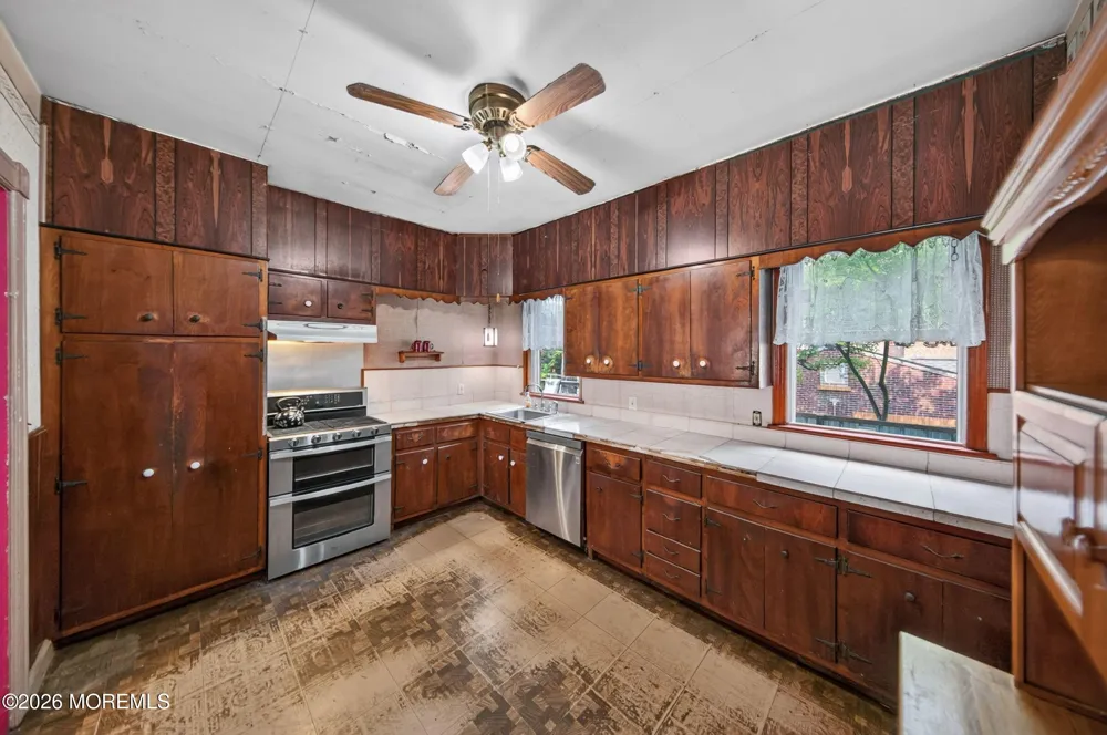 101 Navesink Avenue Highlands, NJ 07732