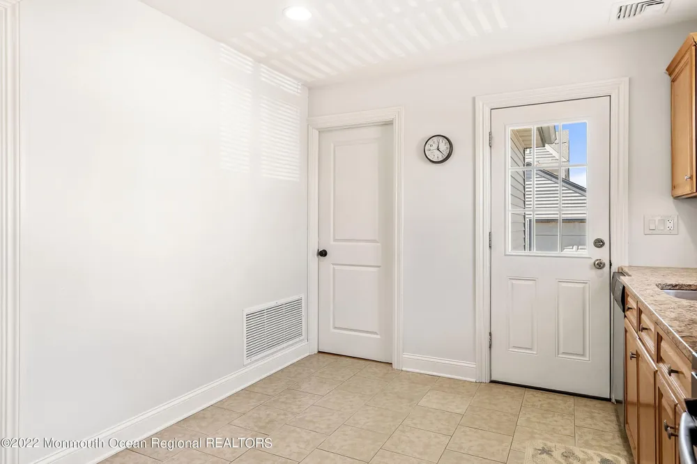 197 2nd Avenue Manasquan, NJ 08736