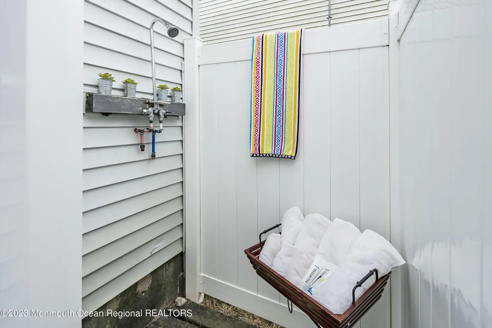 197 2nd Avenue Manasquan, NJ 08736