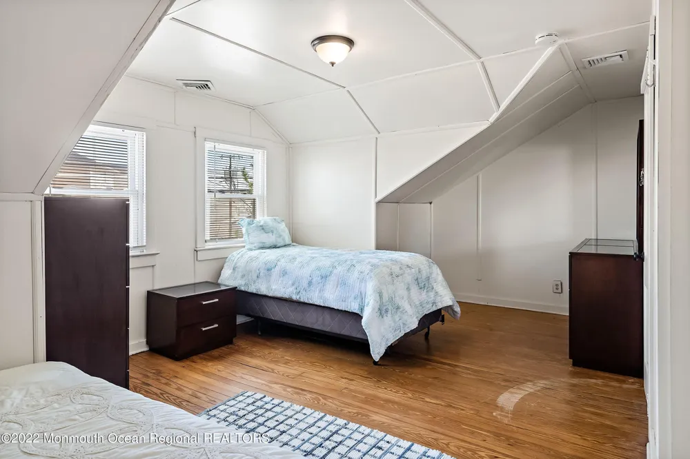 197 2nd Avenue Manasquan, NJ 08736