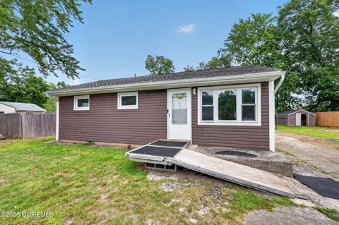 33 Stagecoach Road