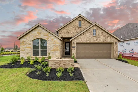 10903 Tropical Queen Lane