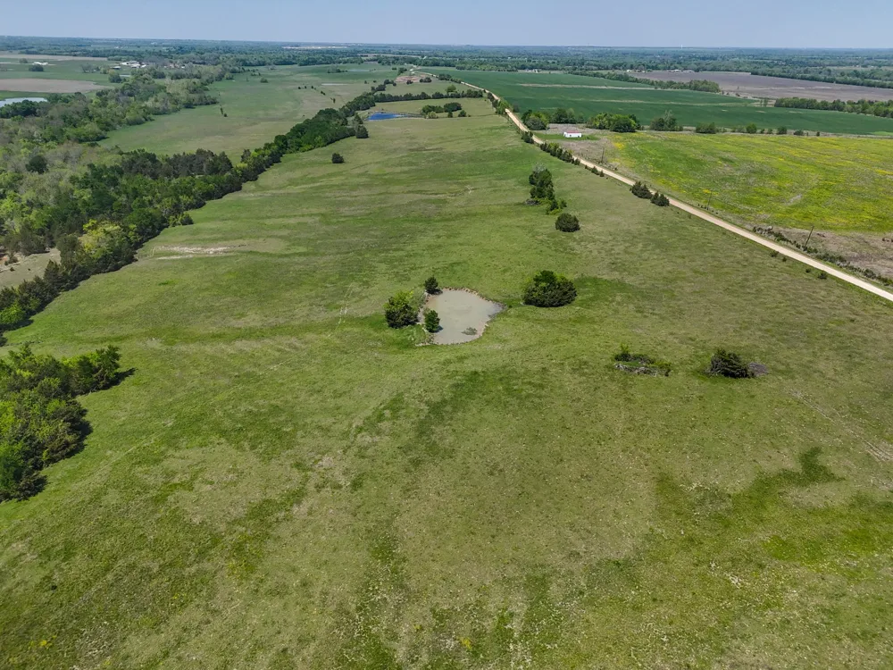 CR 26100 ROAD Petty, TX 75470