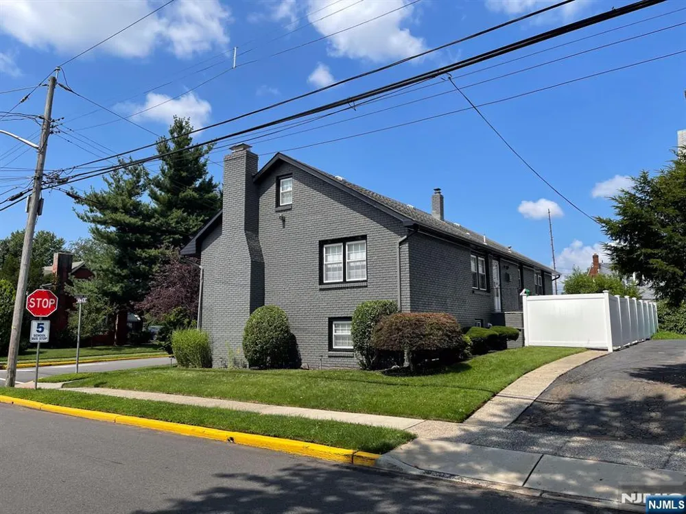 5 Hillside Terrace East Rutherford, NJ 07073