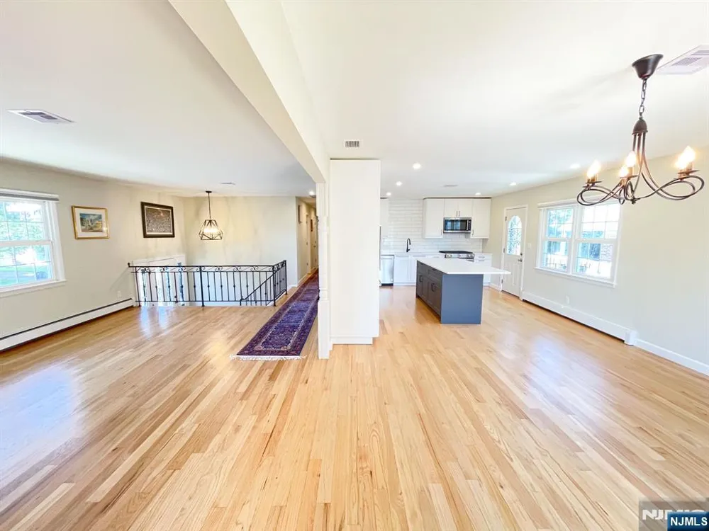 5 Hillside Terrace East Rutherford, NJ 07073