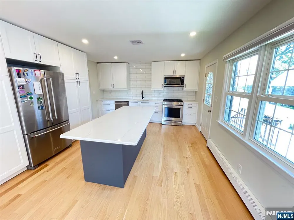 5 Hillside Terrace East Rutherford, NJ 07073