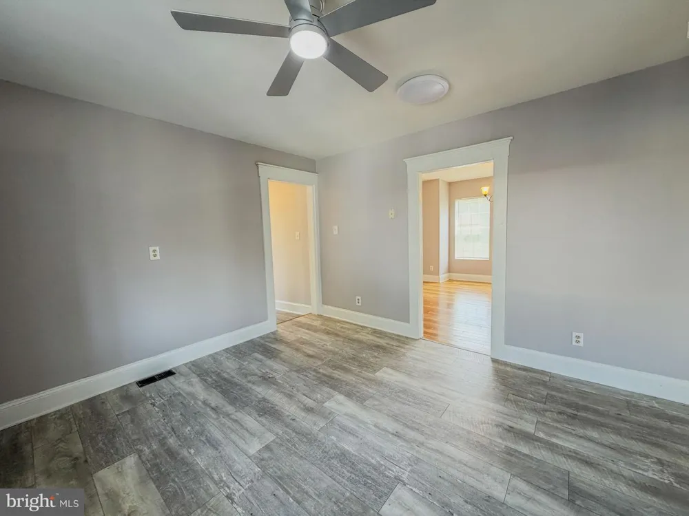 1810 MCCAY AVENUE Upper Chichester, PA 19061