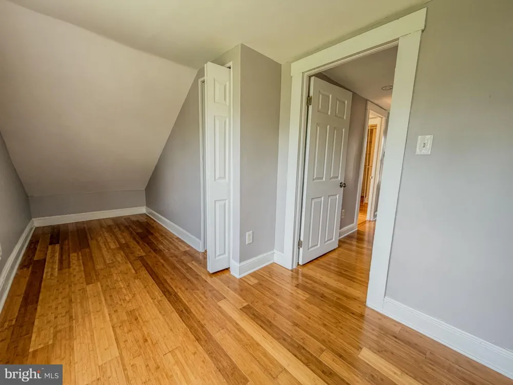 1810 MCCAY AVENUE Upper Chichester, PA 19061