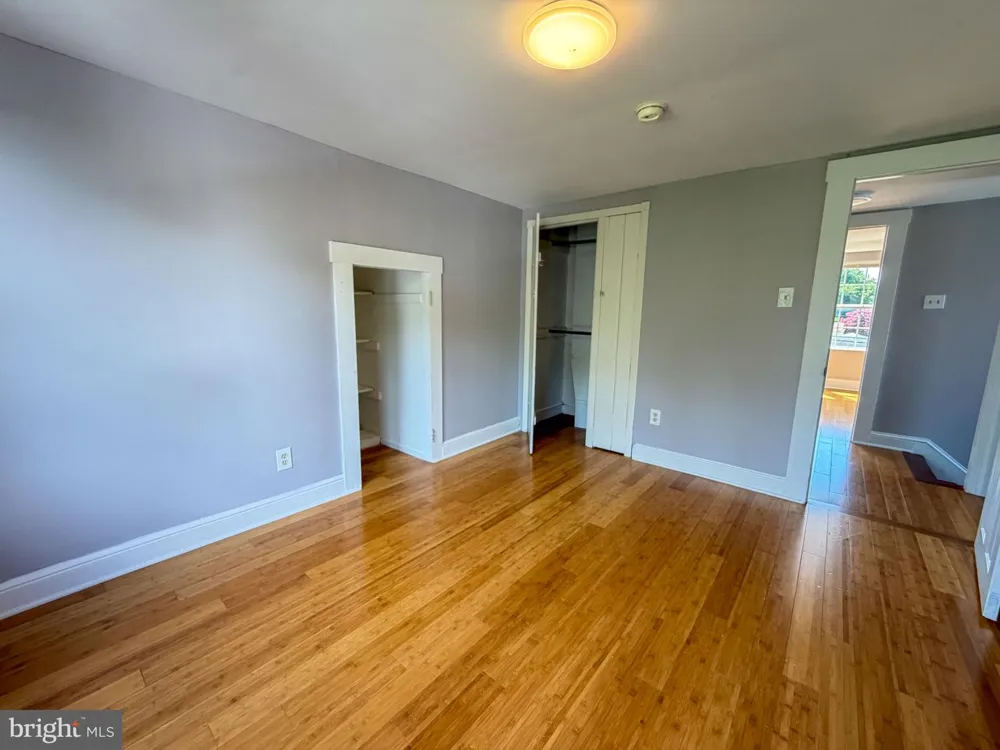 1810 MCCAY AVENUE Upper Chichester, PA 19061