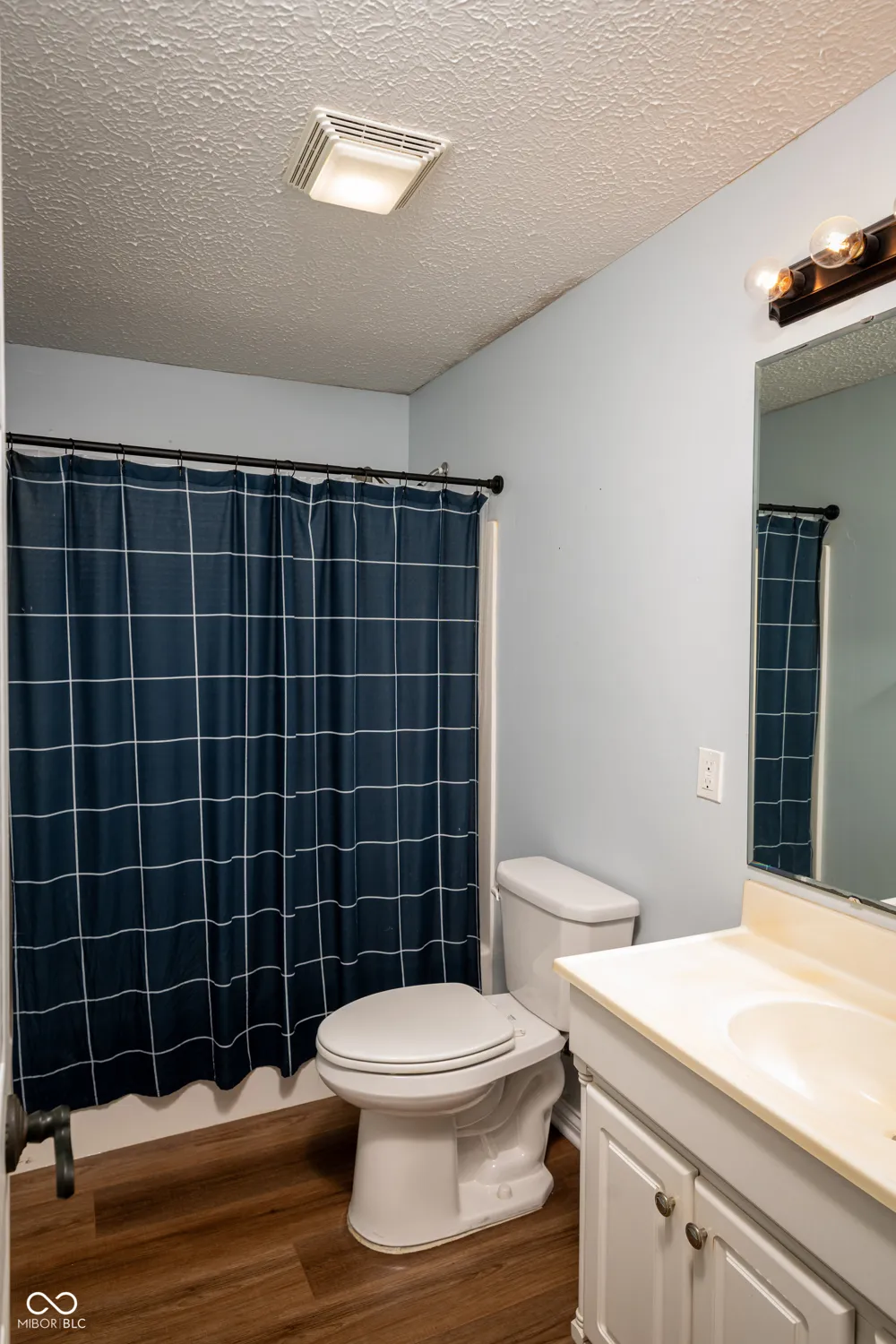 1796 Willow Bend Court Avon, IN 46123