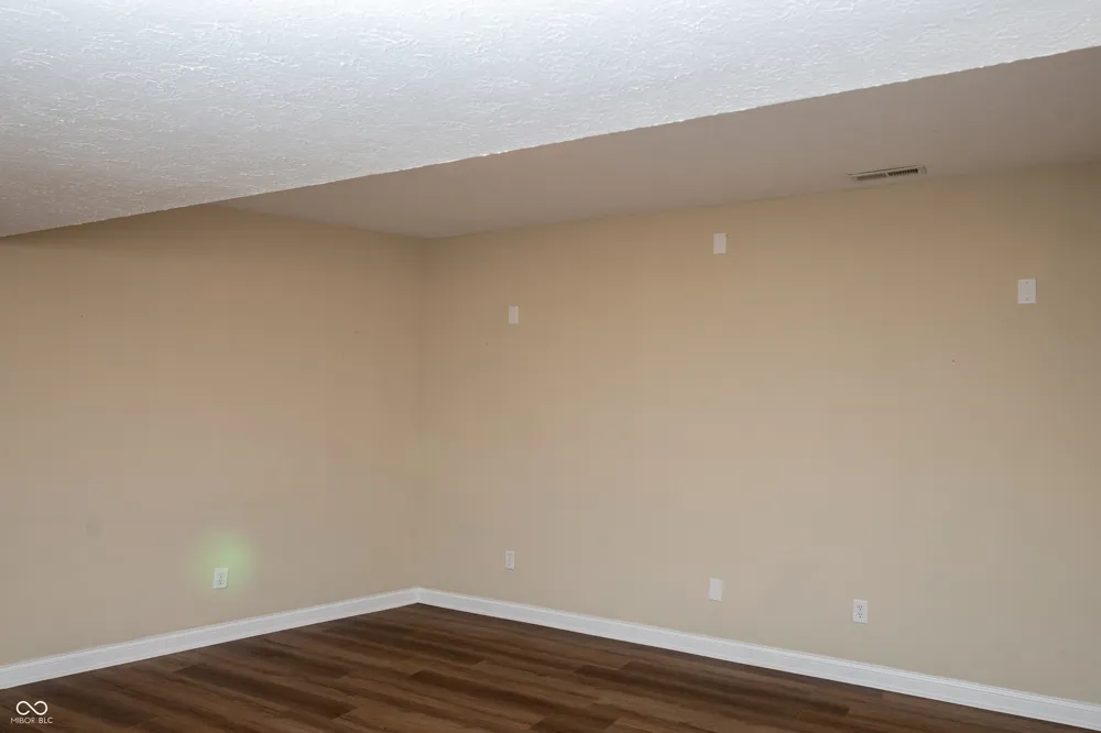 1796 Willow Bend Court Avon, IN 46123