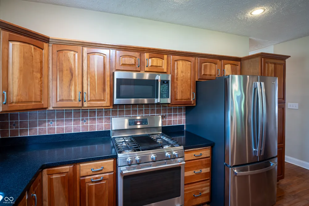 1796 Willow Bend Court Avon, IN 46123