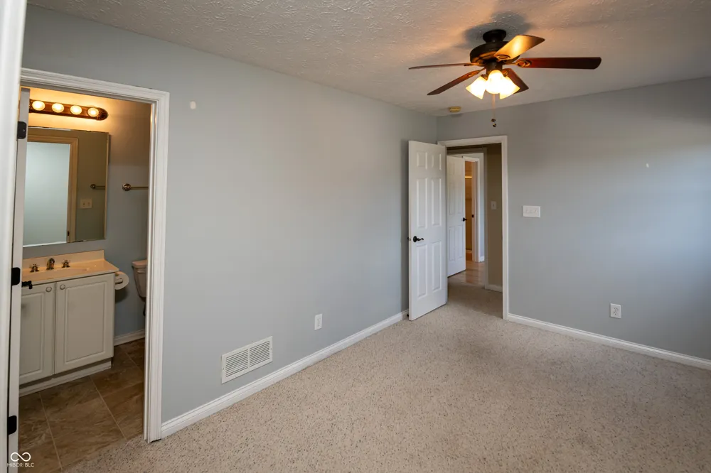 1796 Willow Bend Court Avon, IN 46123