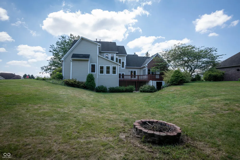 1796 Willow Bend Court Avon, IN 46123