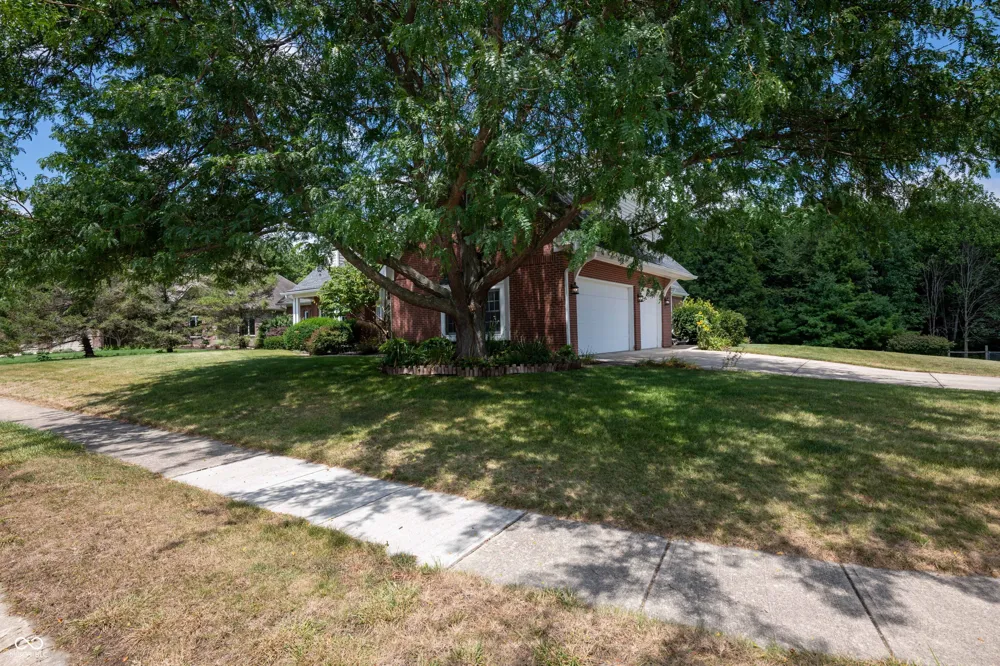 1796 Willow Bend Court Avon, IN 46123