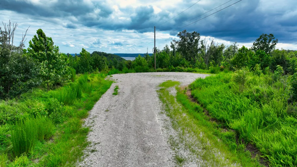 58 Ridge Top Rd Stewart, TN 37175