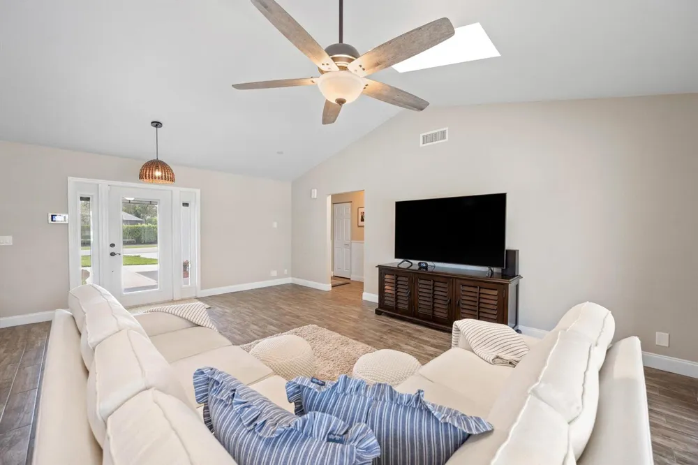 14160 Aster Avenue Wellington, FL 33414