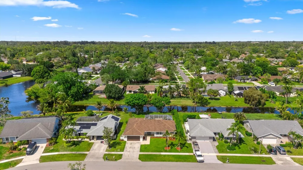 14160 Aster Avenue Wellington, FL 33414