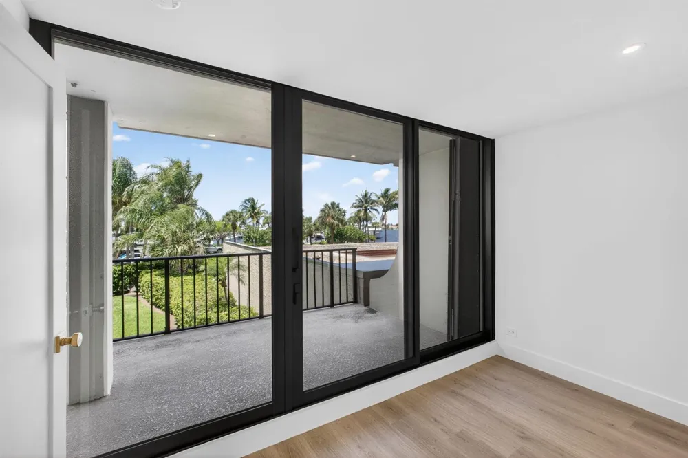 136 Lakeshore Drive North Palm Beach, FL 33408