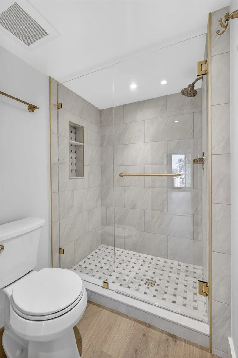 136 Lakeshore Drive North Palm Beach, FL 33408