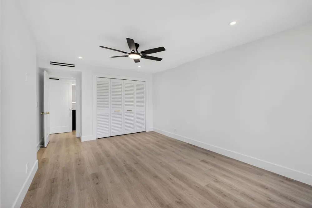 136 Lakeshore Drive North Palm Beach, FL 33408