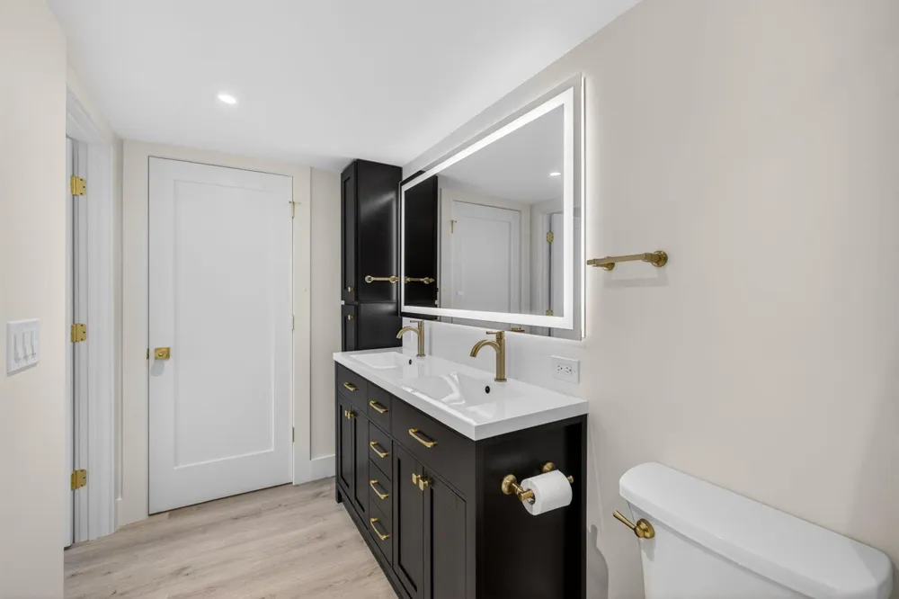 136 Lakeshore Drive North Palm Beach, FL 33408