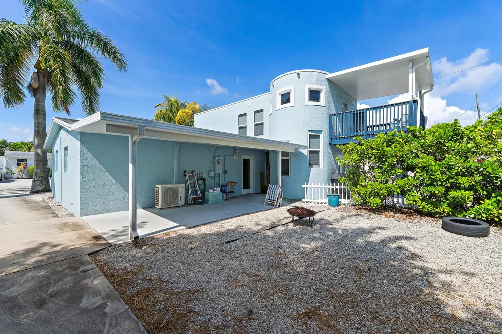 1779 Len Drive #1 North Palm Beach, FL 33408