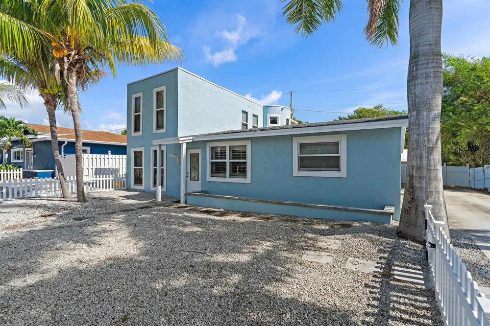 1779 Len Drive #1 North Palm Beach, FL 33408