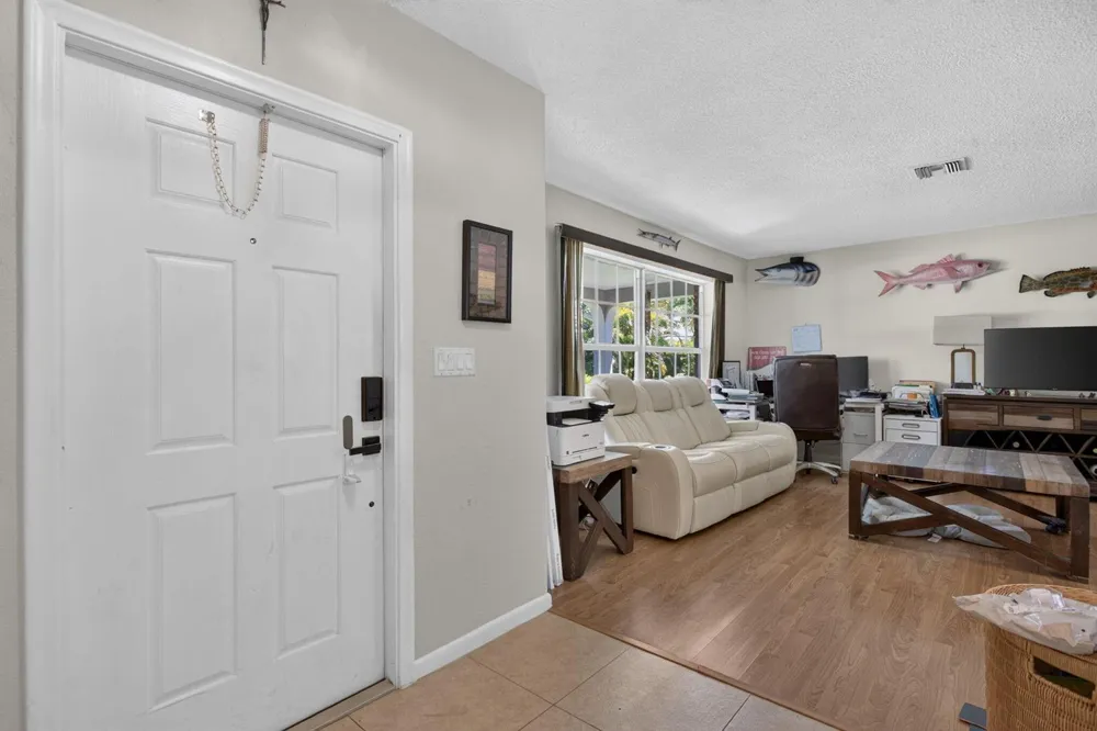 7501 NW 6th Street Plantation, FL 33317