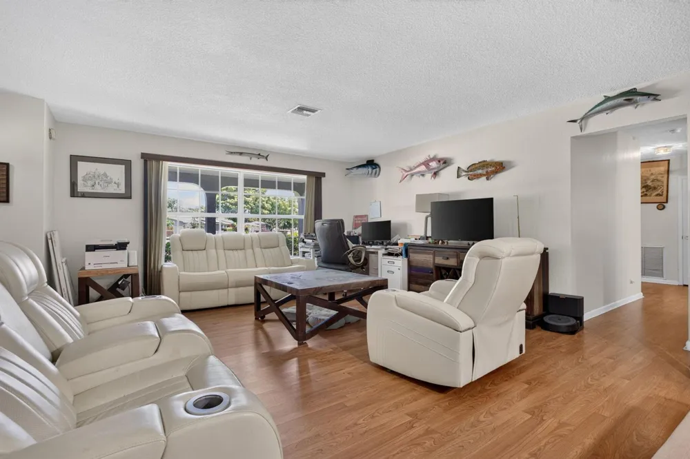 7501 NW 6th Street Plantation, FL 33317