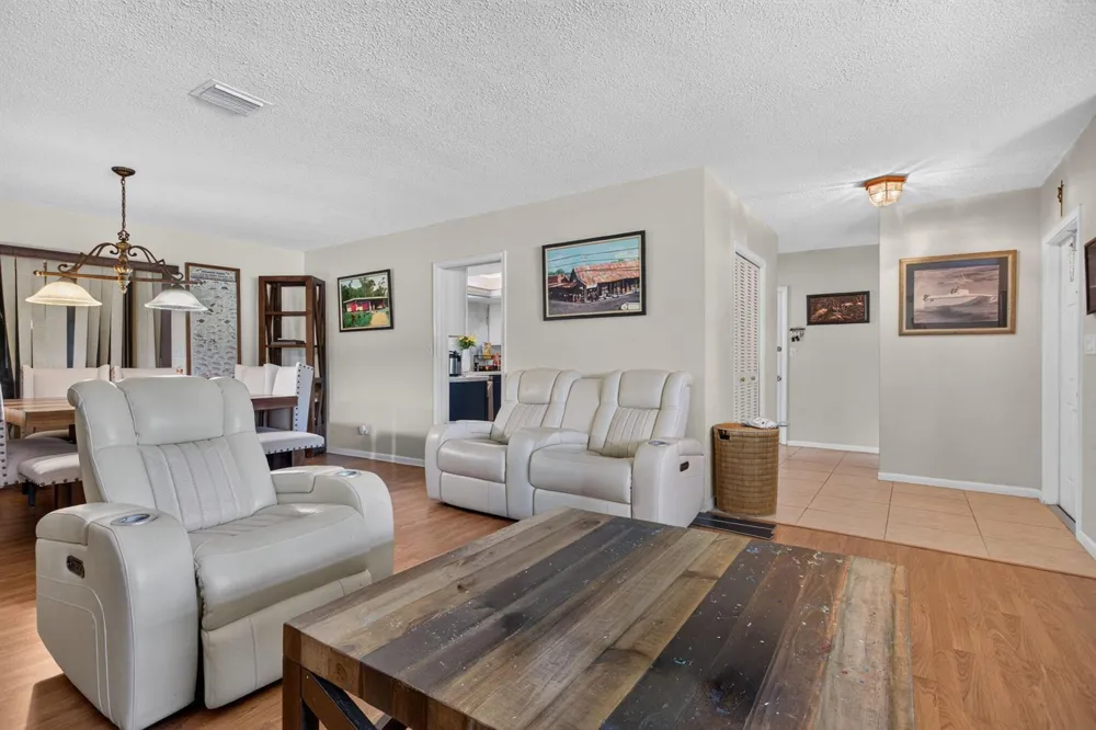 7501 NW 6th Street Plantation, FL 33317