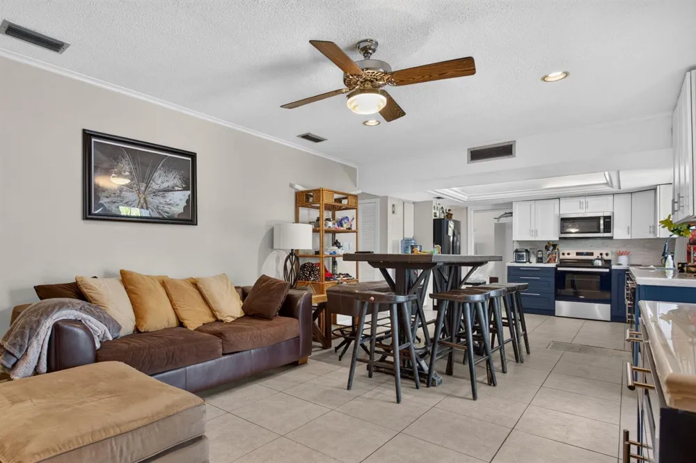 7501 NW 6th Street Plantation, FL 33317