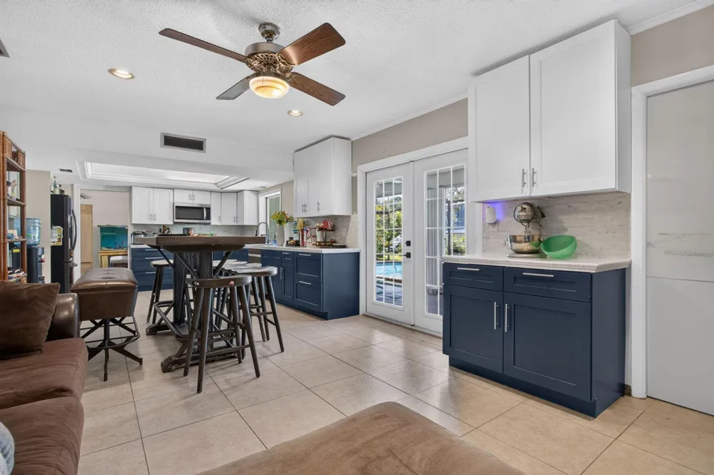 7501 NW 6th Street Plantation, FL 33317