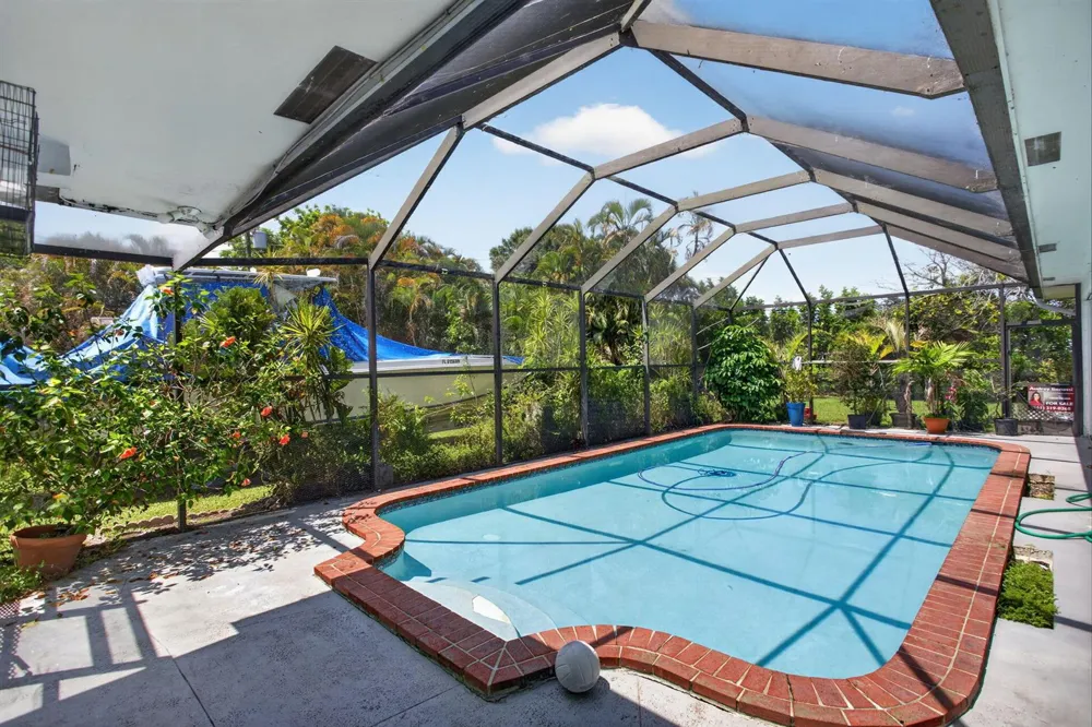7501 NW 6th Street Plantation, FL 33317