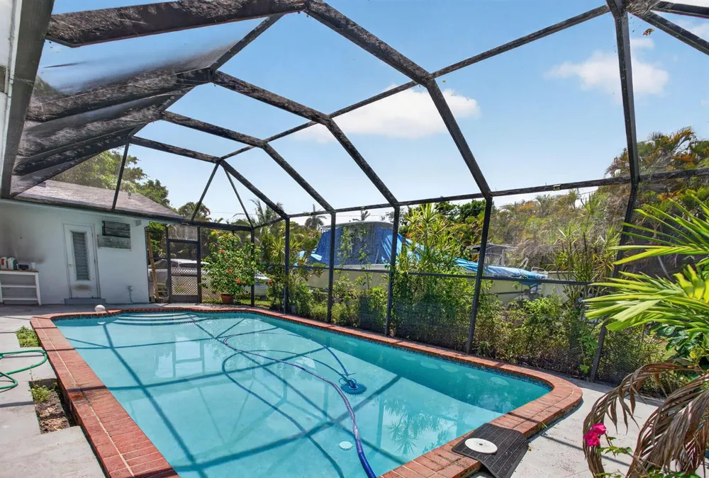 7501 NW 6th Street Plantation, FL 33317