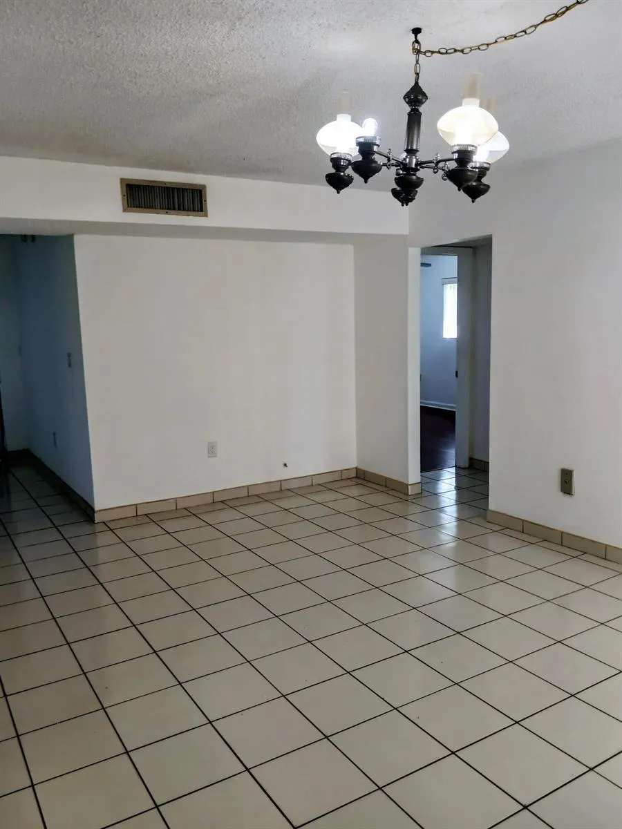 8015 SW 107th Avenue SW #218 Miami, FL 33173