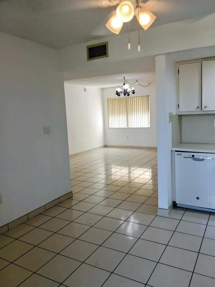 8015 SW 107th Avenue SW #218 Miami, FL 33173